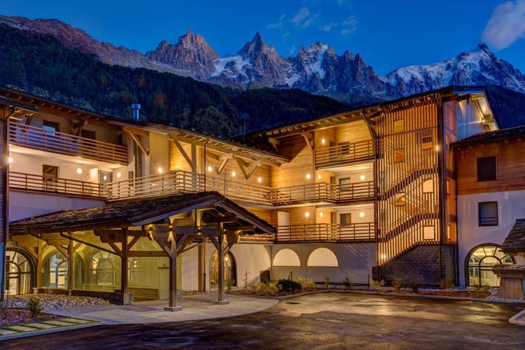 Residence Luxe 5*,Spa & Fitness, La Cordee Appartement 821 Шамони Экстерьер фото